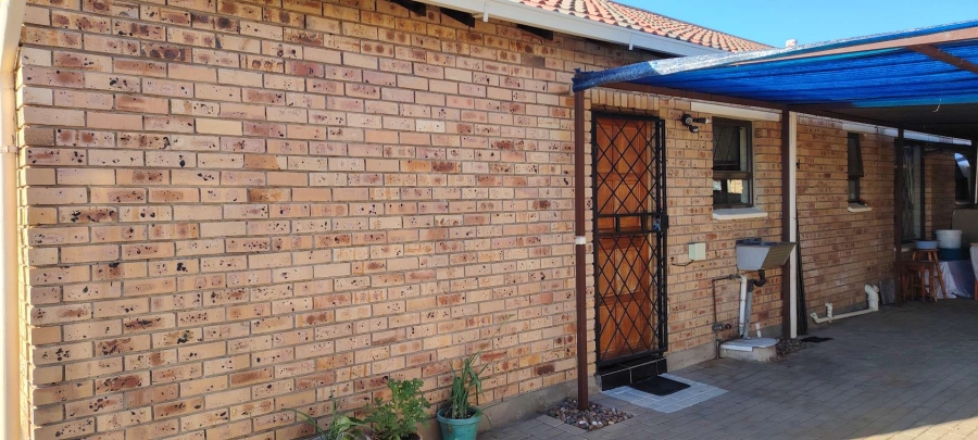 3 Bedroom Property for Sale in Grasslands Free State